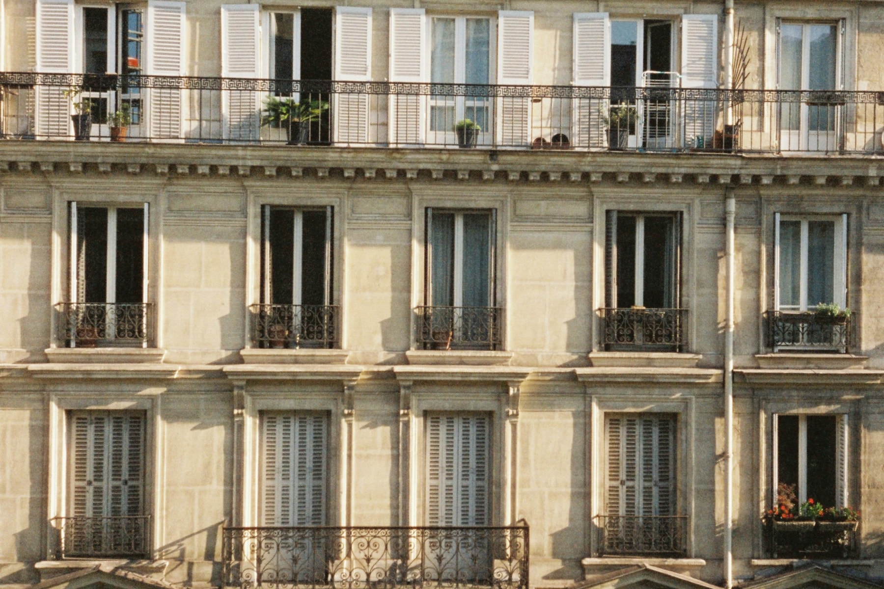 Immeuble résidentiel en pierre illustrant le démembrement de propriété et l’IFI